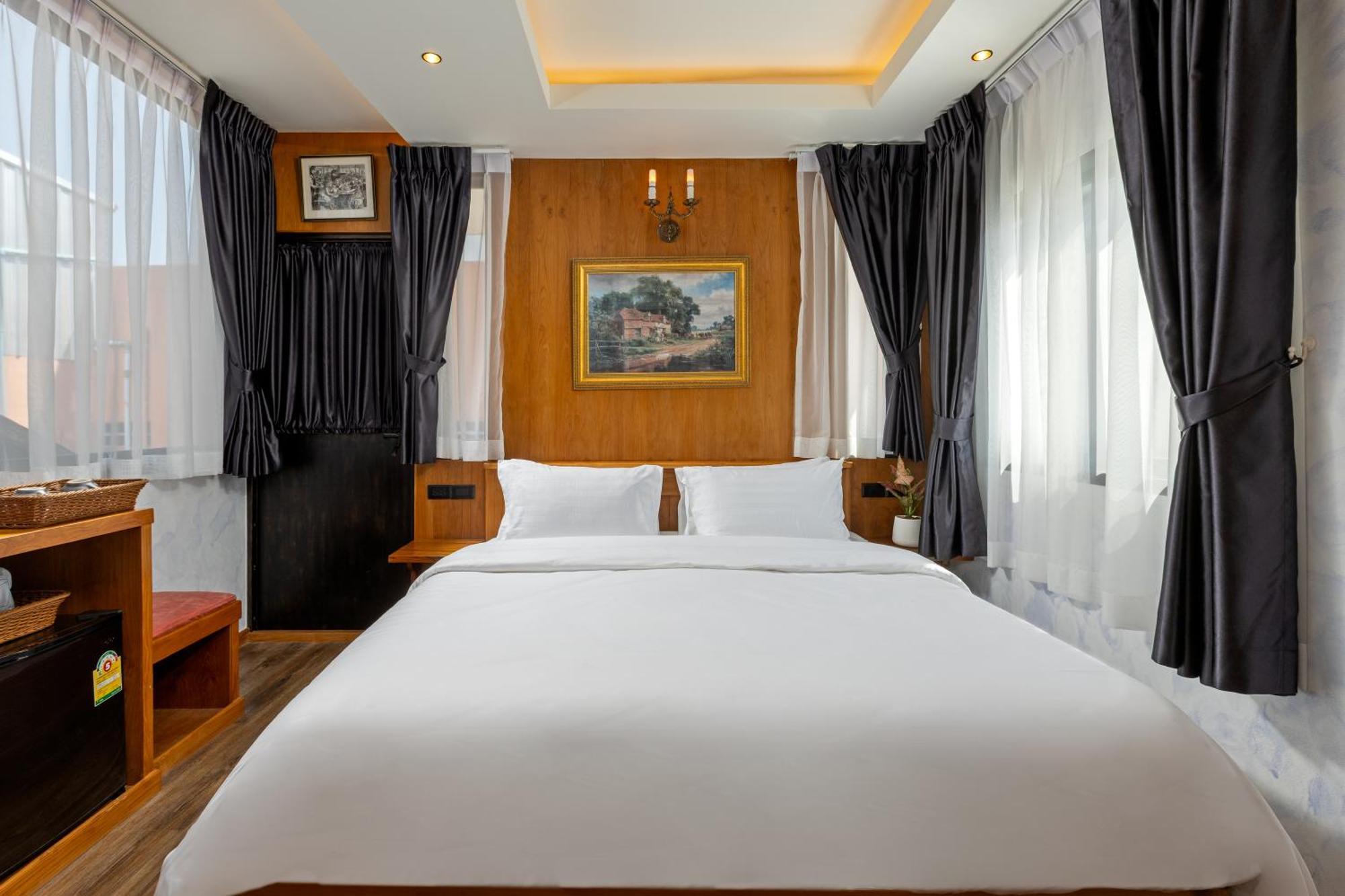 Hotel Twelve 8 Boutique House Phuket Exterior foto
